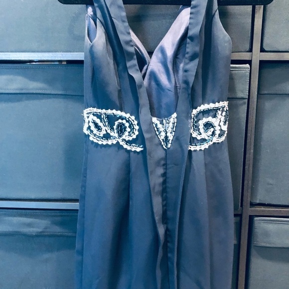 WOMAN Nevy Blue Long Luxury Prom Dress, Size 2 - Picture 5 of 6